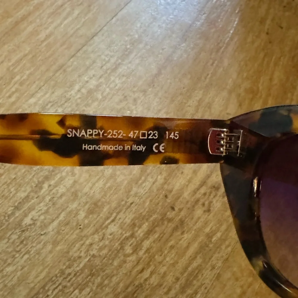 Tortoise Shell Cat-Eye Sunglasses - Picture 3 of 4